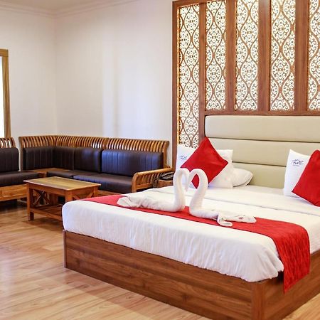 Thai Beach Resort Тиручендур Экстерьер фото